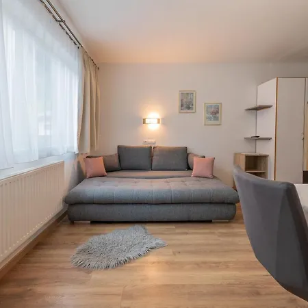 Steinadler Bed & Breakfast *