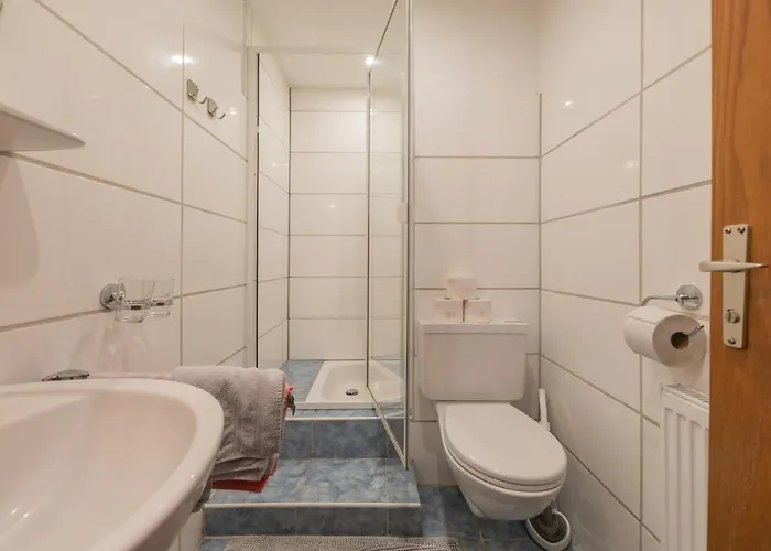 Steinadler فندق مبيت وإفطار 4*