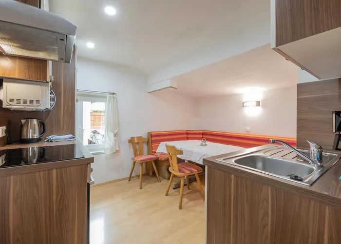 Steinadler فندق مبيت وإفطار نيوستيف ام ستوبيتا