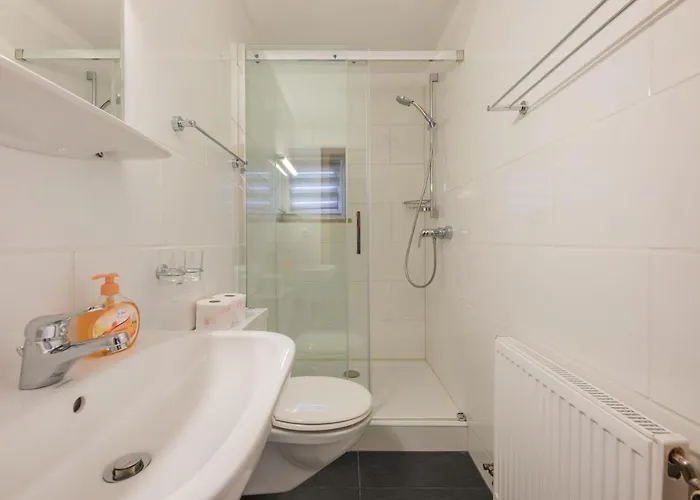 Steinadler فندق مبيت وإفطار نيوستيف ام ستوبيتا