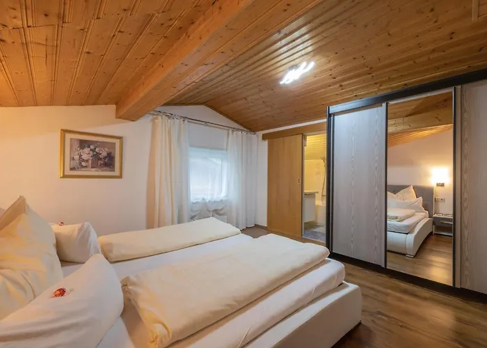 Steinadler فندق مبيت وإفطار 4*